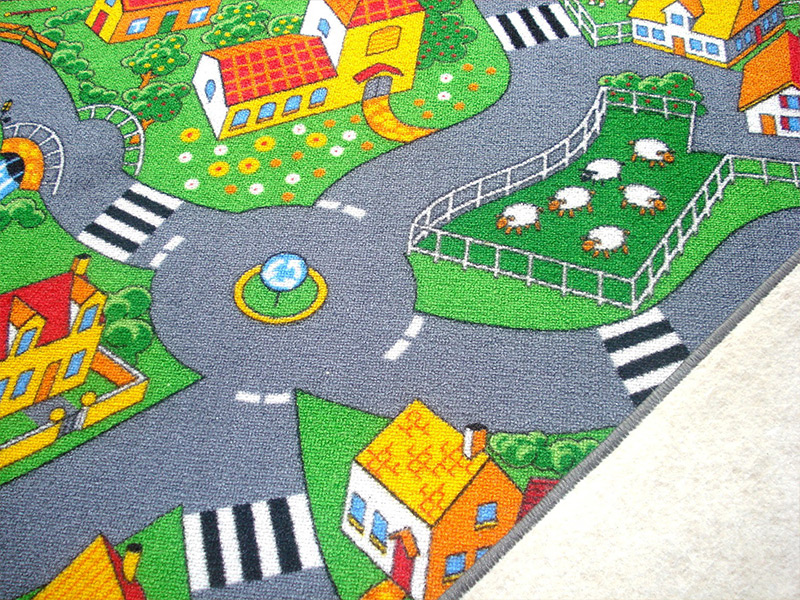 Ковер с детским рисунком